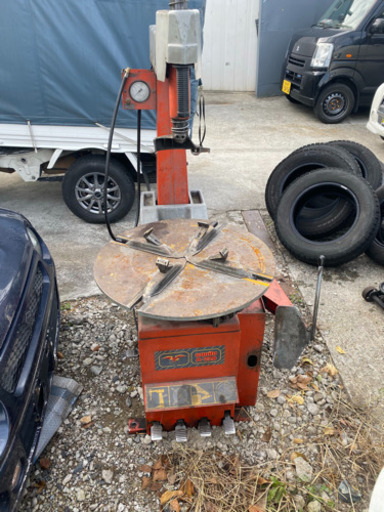 タイヤチェンジャー（商談中です。ほぼ確定ですが、キャンセルがあった場合再開します）