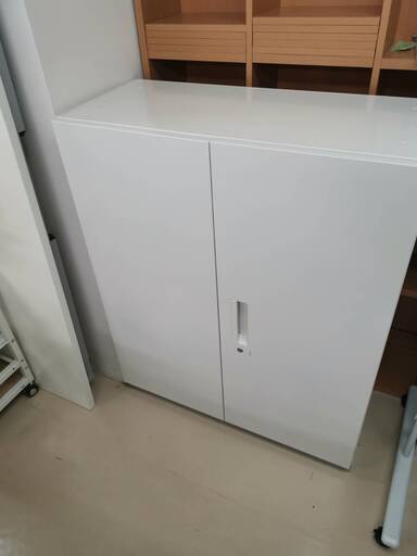 オフィスには欠かせない、鍵付きキャビネット書庫