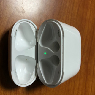 Air pods 充電器のみ