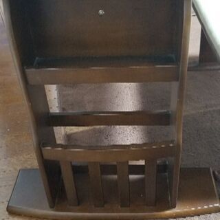 テーブル、椅子三脚セット。最終値下げ☺️の画像