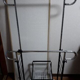 ハンガーラック