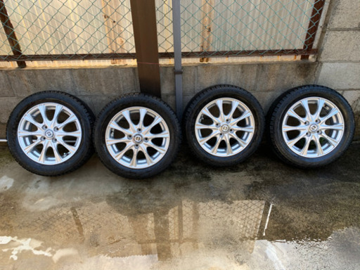 スタッドレスタイヤ、美品アルミホイール４本セット