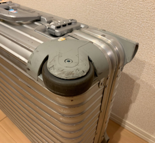 リモア　アルミキャリーケース