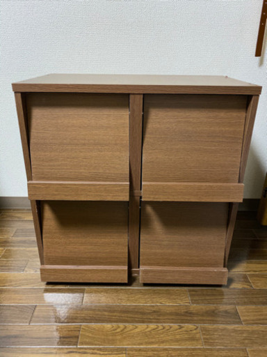 フラップキャビネット