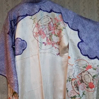 美品絞り大振り袖　