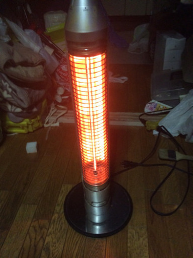 暑くて遠赤外線カーボンヒーター