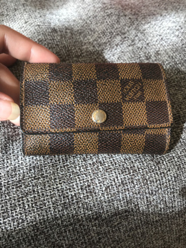 ルイヴィトンキーケース6連