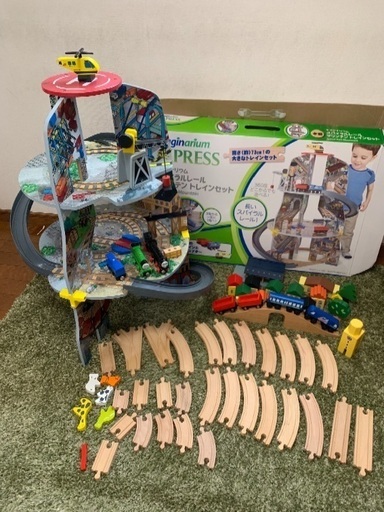 イマジナリウム スパイラルトレインセット＆木製電車セット＆木製トーマス
