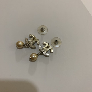 シャネル ピアスの画像