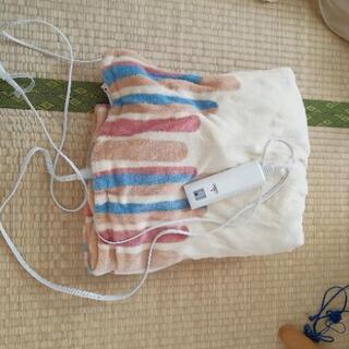 電気毛布　ひざかけ