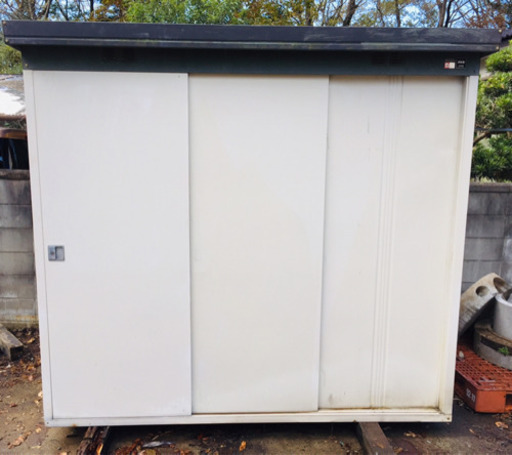 イナバ物置 倉庫 1370×2200×2050