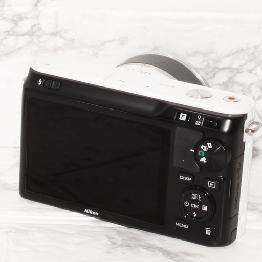 ★超極上美品＆スマホ転送★ニコン J1 手振れ補正レンズキット