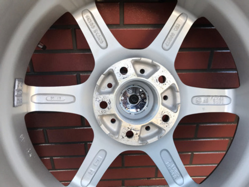 未使用品 TOYOトーヨー トランパスTX スタッドレスタイヤ 215/60R17 96Q 2017年製 アルミホイール 17×7J 5穴 キズ無し美品