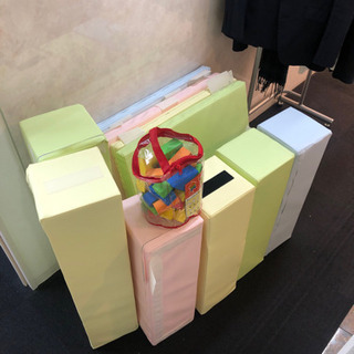 キッズルームと柔らかい積木の画像