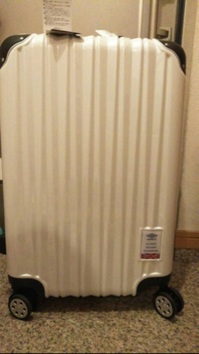 【新品未使用】キャリーケース