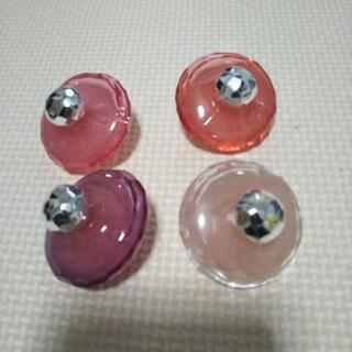 イブサンローランBABYDOLLスパークリングコレクションの画像