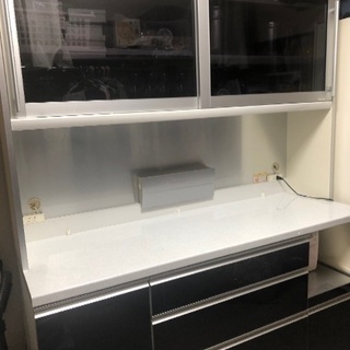 iDC大塚　食器棚　大型
