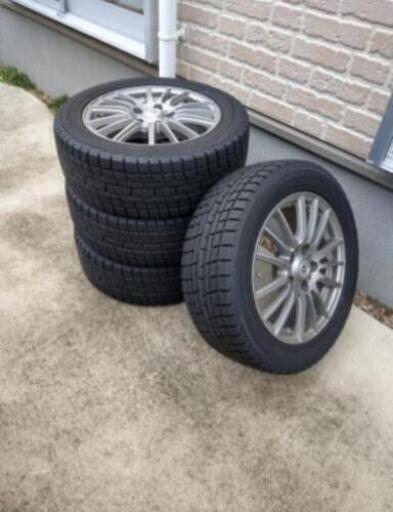 スタッドレスタイヤ4本セット　205/55R16