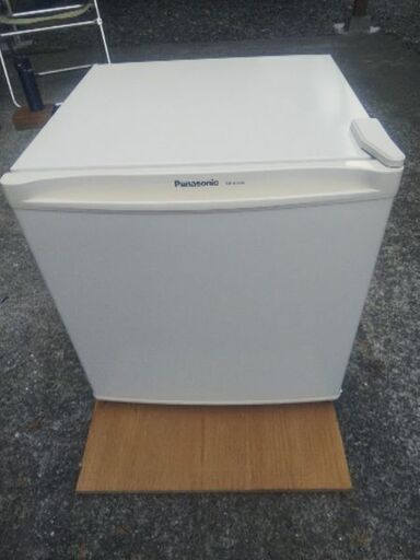 2014年製パナソニック冷蔵庫45L
