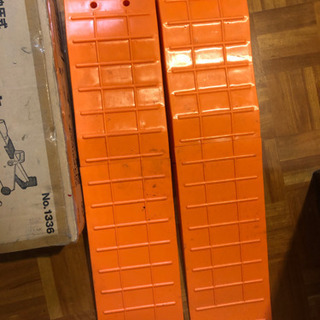 ジャッキ×2、ウマ×2セット、スロープ、パンダジャッキの画像