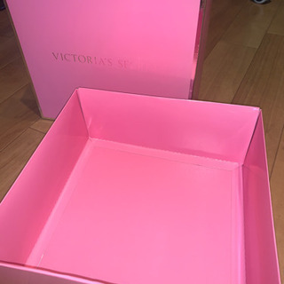 【値下げ】　VICTORIA'S SECRET ヴィクトリアシークレット　ギフトボックス　箱　新品　2個有の画像