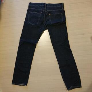 H&M ジーンズの画像