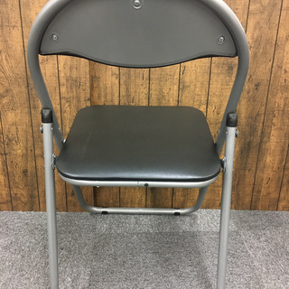 会議用パイプ椅子の画像