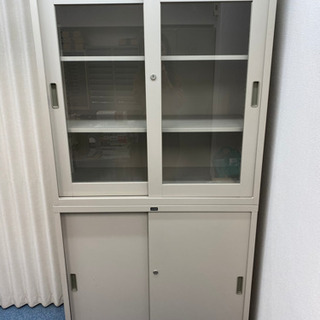【決まりました】鍵付きオフィス用棚×2 取りに来てくださる方限定