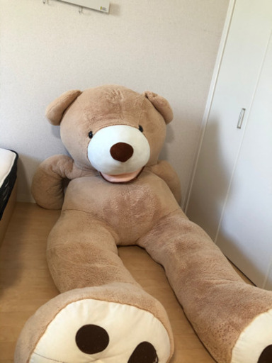 大きいくまのぬいぐるみ