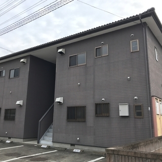 沼田市新町 ／ ２ＤＫ アパート Ｆメゾン ／（駐車場平置２台可...