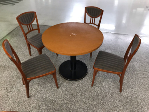 特注椅子4脚+ADAL円卓テーブル5点セット
