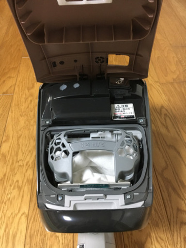 掃除機　Panasonic            純正紙パック付