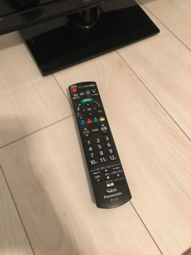 2013年製　Panasonic TH-L32C6 32V型