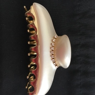 ♡accaヘアクリップ♡美品・購入証明書ありの画像