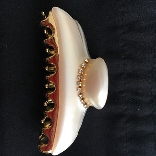 ♡accaヘアクリップ♡美品・購入証明書ありの画像