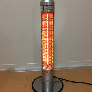 即暖！！スリムな電気ストーブ