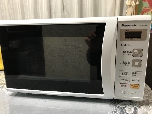 取引中高年式2017年製パナソニック電子レンジ。