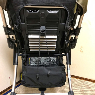 コンビ 美品 ディアクラッセ オート4キャス グリーンリーフ