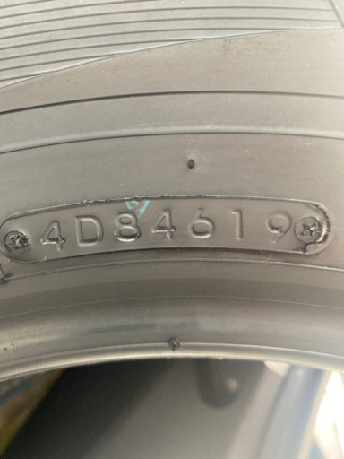 新年特価‼️新品未使用　スタッドレス215/70/r15