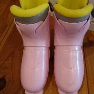 子供用スキーの画像