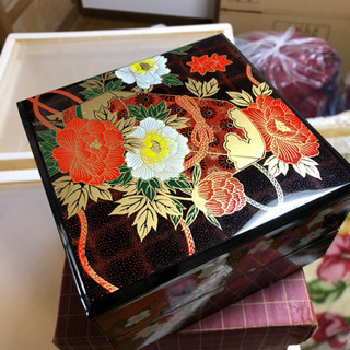 【決まりました】少し小ぶりの重箱です！