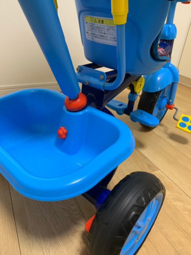 トイザらス限定☆トーマス三輪車