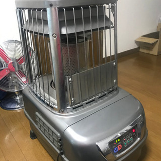 灯油ストーブ 15000円！！業務用！！コンクリ34畳木造25畳用の画像