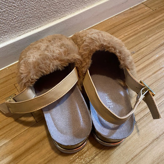 可愛い💕モコモコサンダル　ベージュ24〜24.5❤️新品の画像
