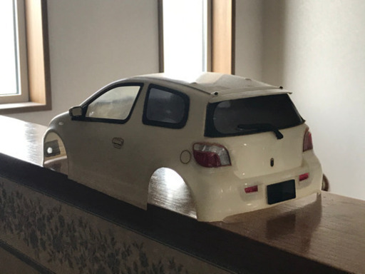 トヨタ　ヴィッツ　ラジコンボディ