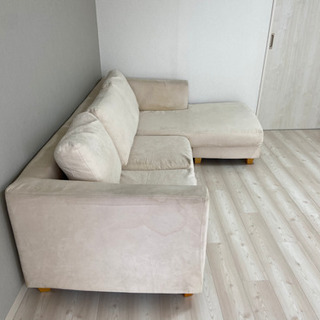 布製の３人掛けソファーですの画像