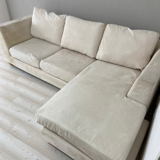 布製の３人掛けソファーですの画像