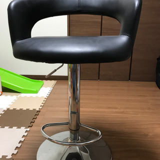 差し上げます！ジャンク品！回転椅子2脚の画像