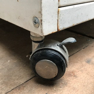 店舗用ディスプレイラック　棚2枚付きの画像