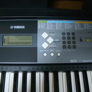 YAMAHA PORTATONE PSR-E233 61鍵盤 オマケ付き！の画像